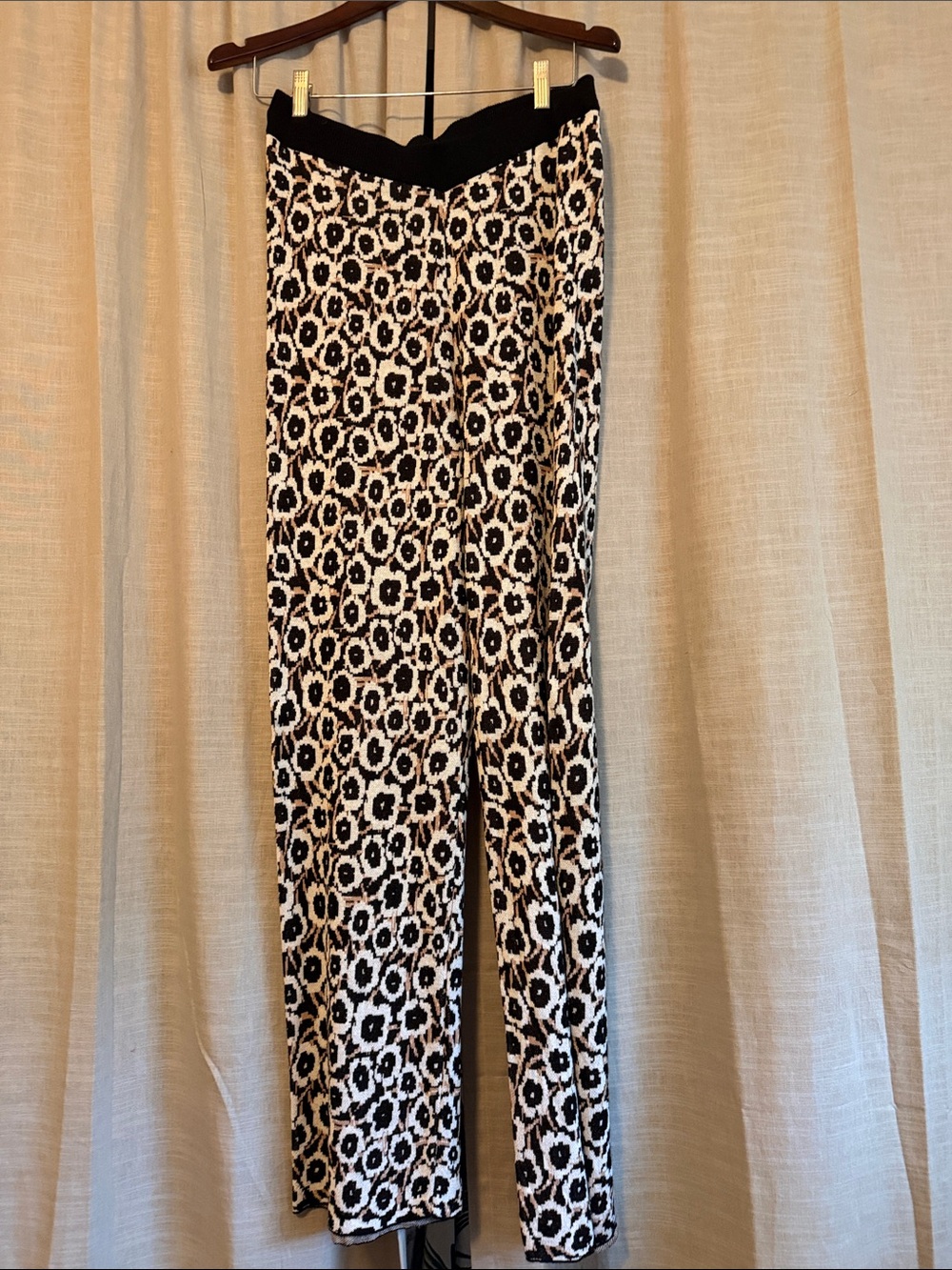 Diane Von Furstenberg Black and White Floral-Print Wide Leg Pants